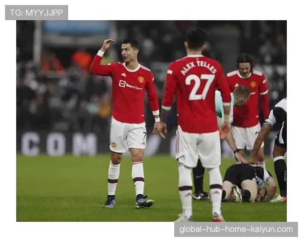 伯恩利2比2战平曼联 B费送出本赛季第八次助攻领跑榜